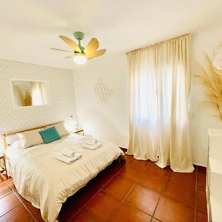 Welcome Malaga Bagian luar foto