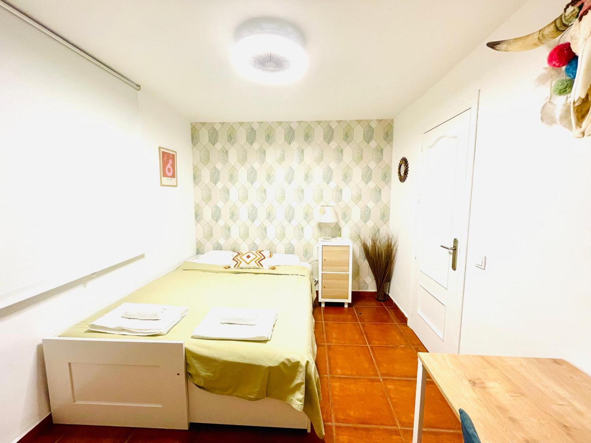 Welcome Malaga Bagian luar foto